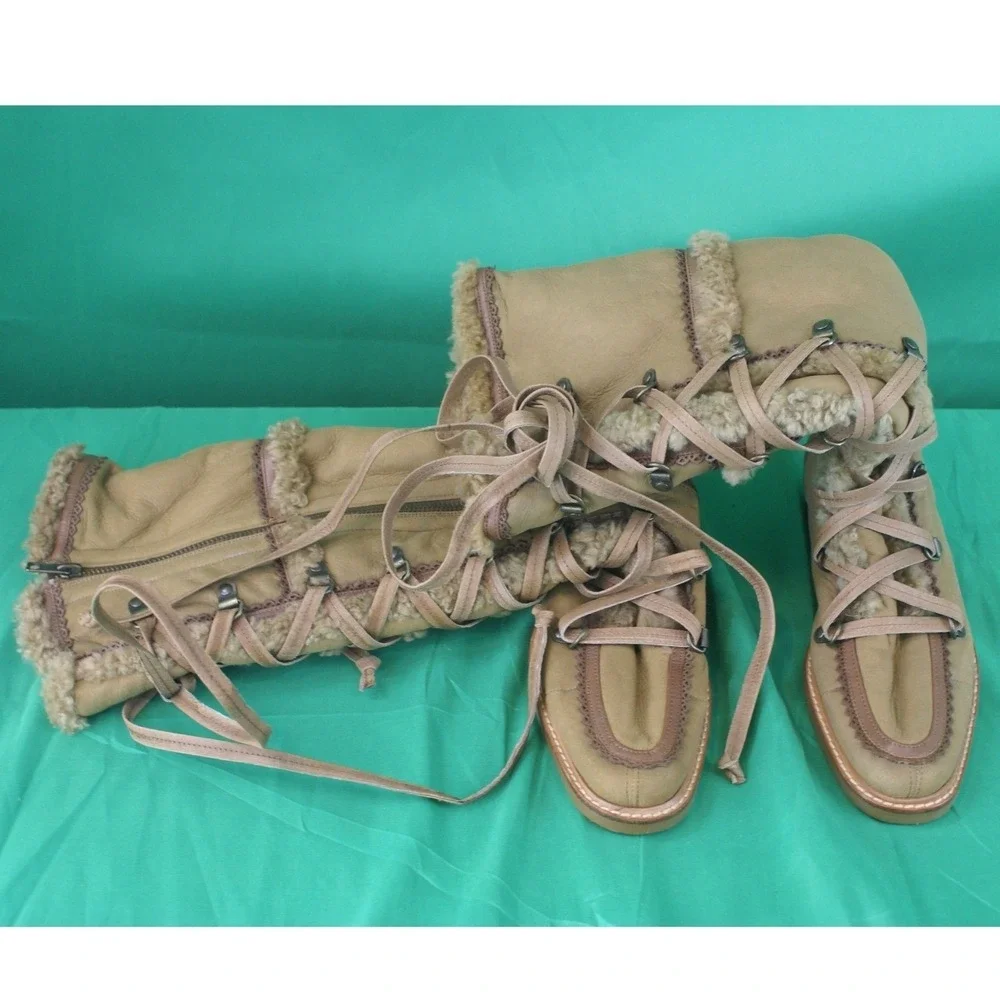 Cole Haan Tan Leather Shearling Lined Tall Lace Up Boots Zip Scalloped Trim W7.5